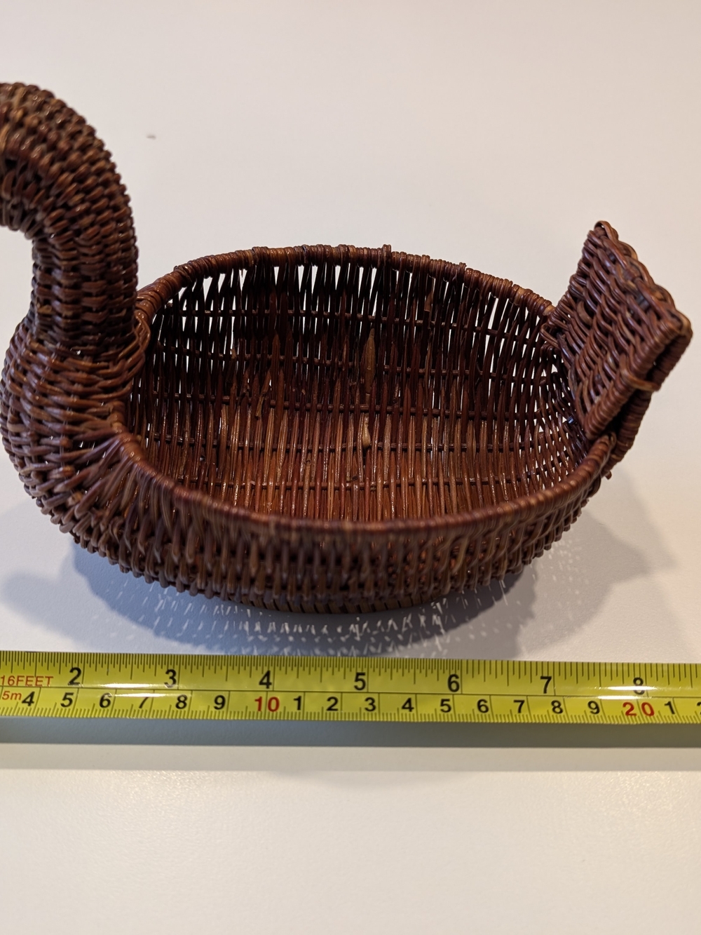 Vintage Wicker Duck Basket – Handwoven Farmhouse Décor